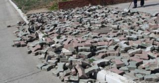 Демонтаж тротуарной плитки Петрозаводск, цена от 2980 руб.